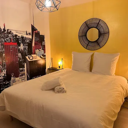 Apartment Aglae Touquin, 25 Min *